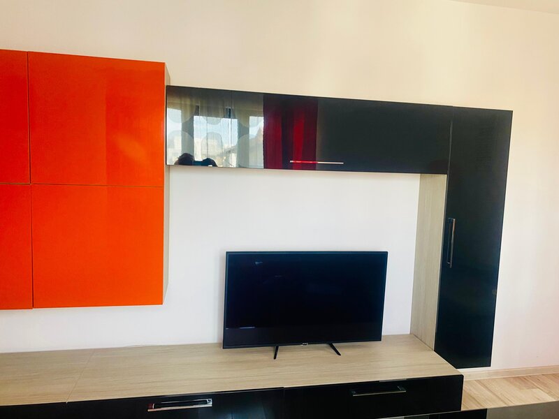 Titan- metrou 1 Decembrie 10 minute,