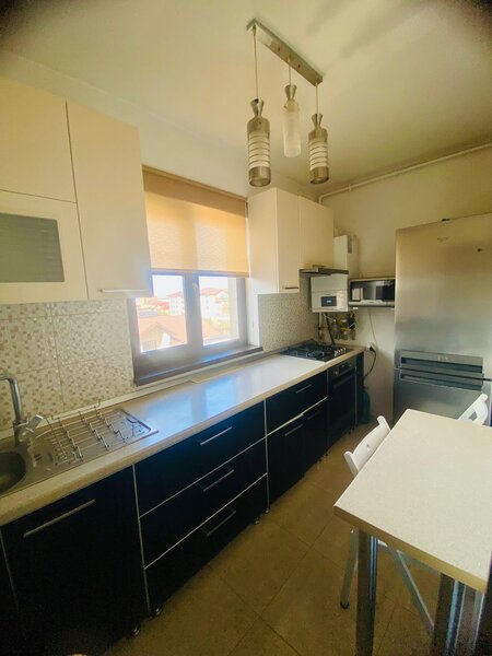 Titan- metrou 1 Decembrie 10 minute,