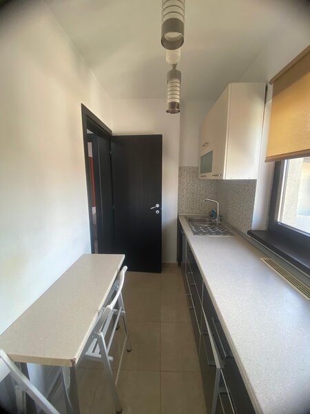 Titan- metrou 1 Decembrie 10 minute,