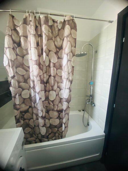 Titan- metrou 1 Decembrie 10 minute,